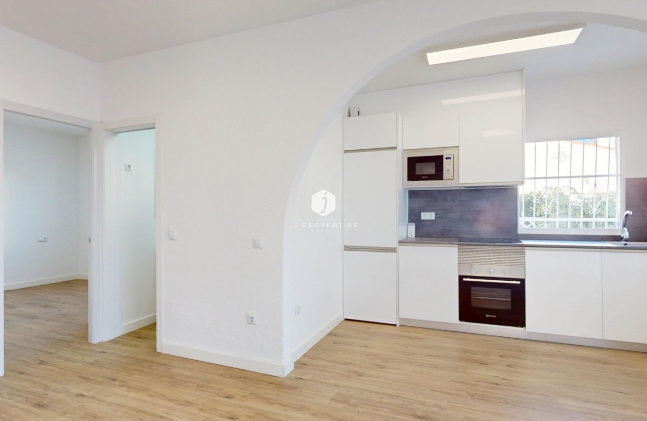 Z drugiej ręki - Bungalow -
Orihuela Costa - Costa Blanca