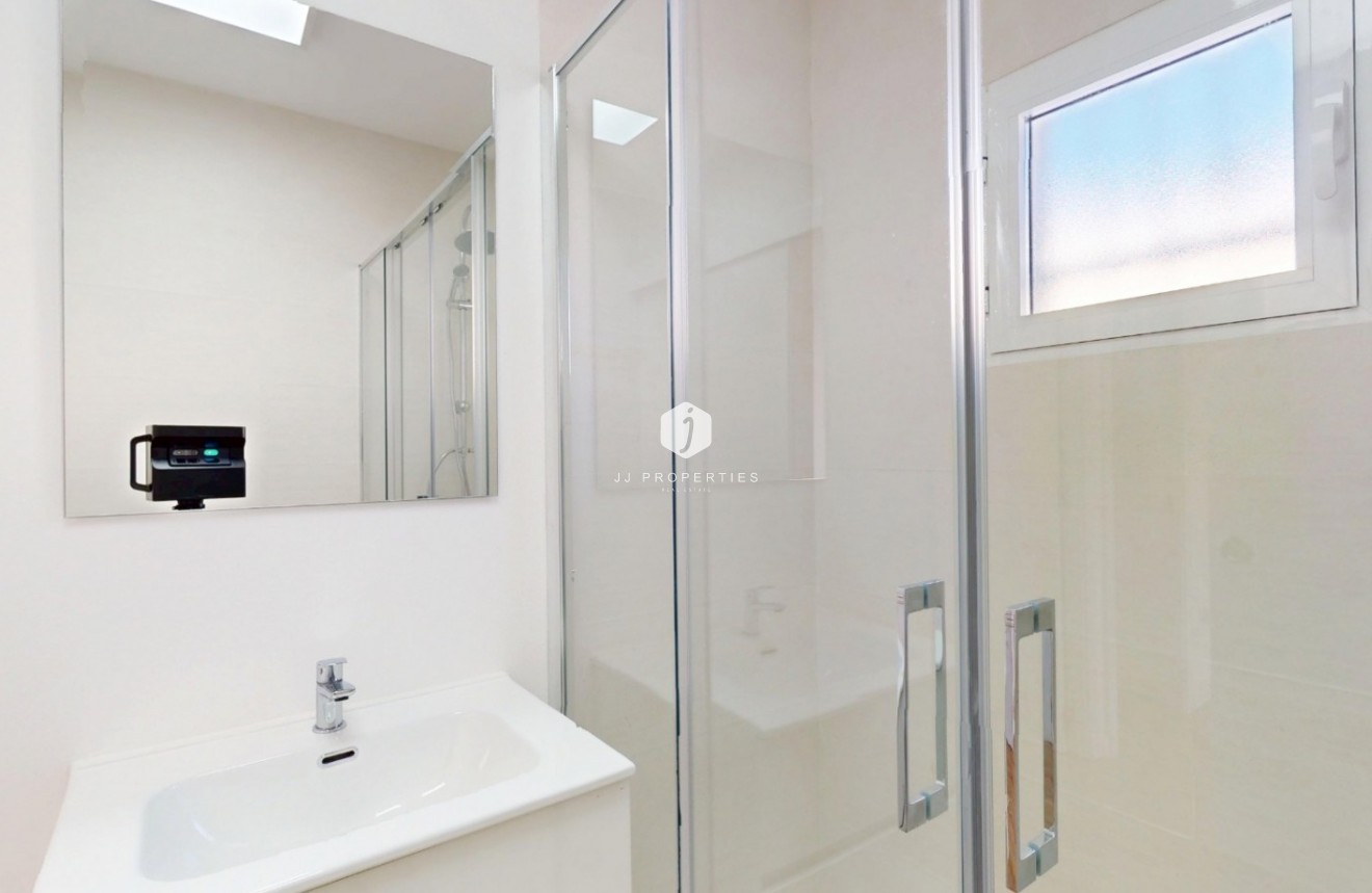 Z drugiej ręki - Bungalow -
Orihuela Costa - Costa Blanca