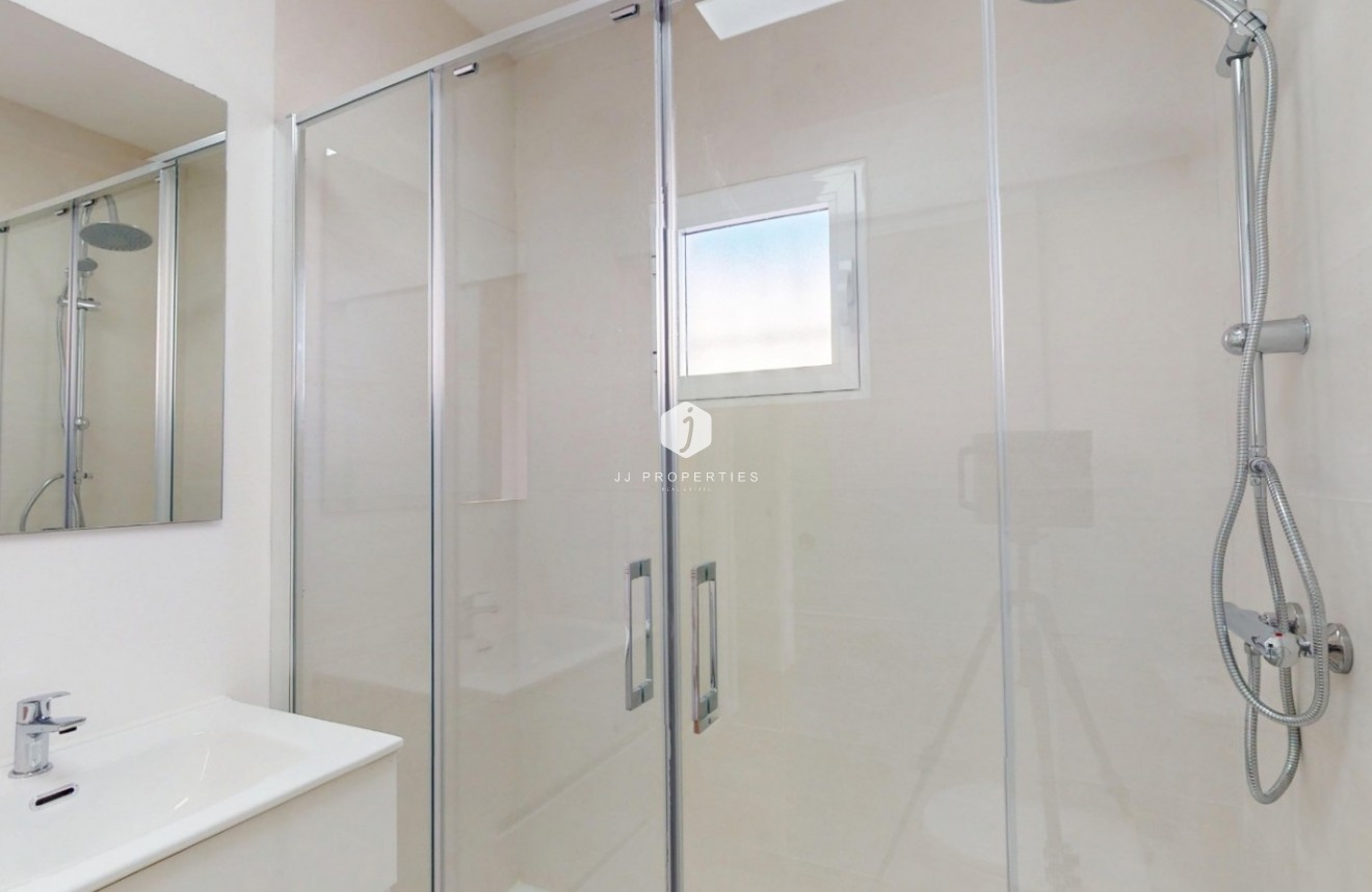 Z drugiej ręki - Bungalow -
Orihuela Costa - Costa Blanca