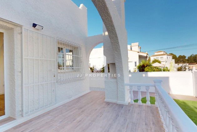Z drugiej ręki - Bungalow -
Orihuela Costa - Costa Blanca