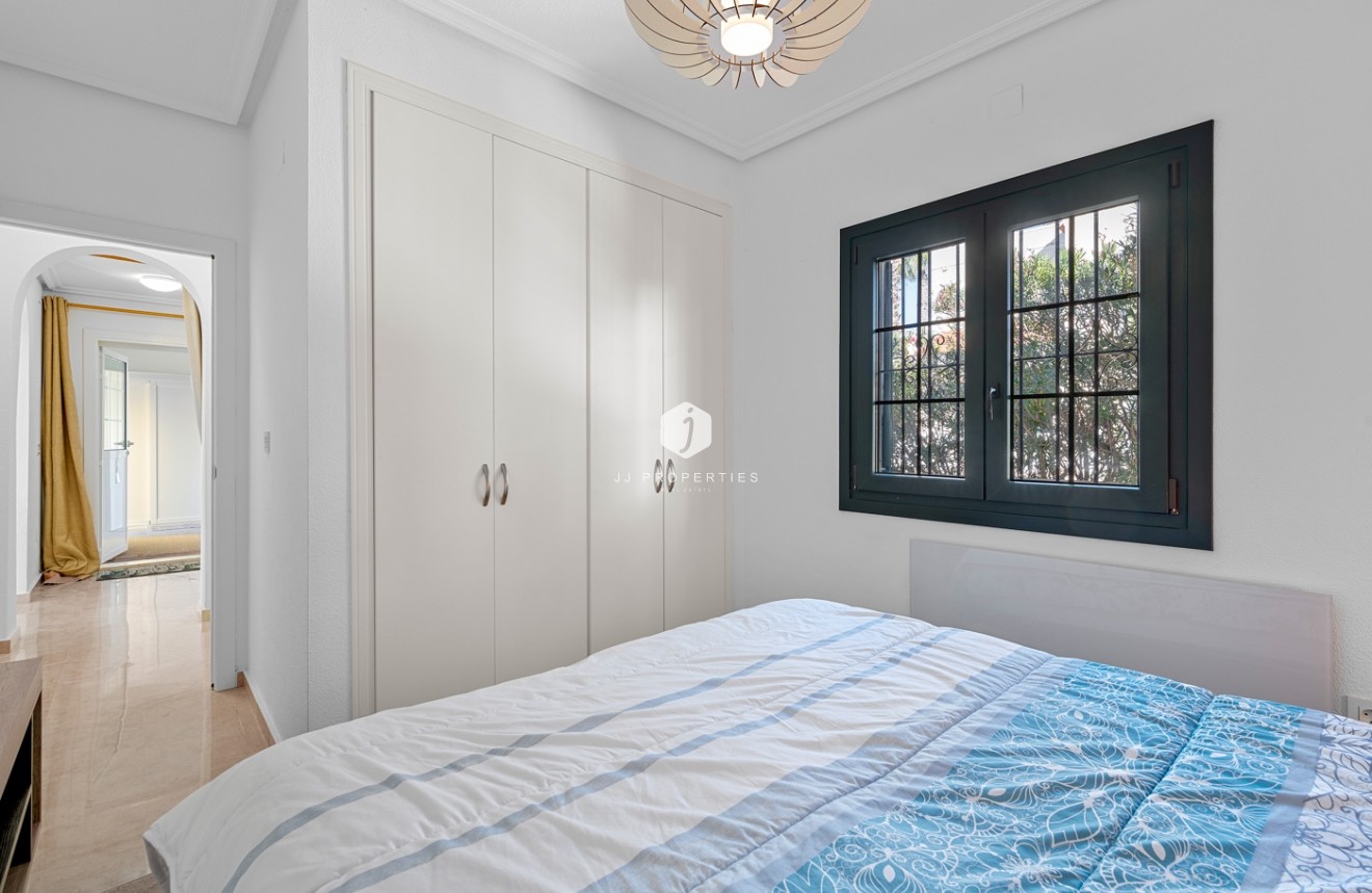 Segunda mano - Villa -
Orihuela Costa - Costa Blanca