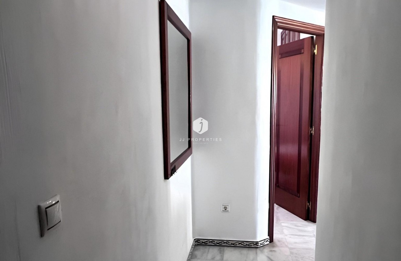 Segunda mano - Apartamento / piso -
Torrevieja - Playa de los Locos