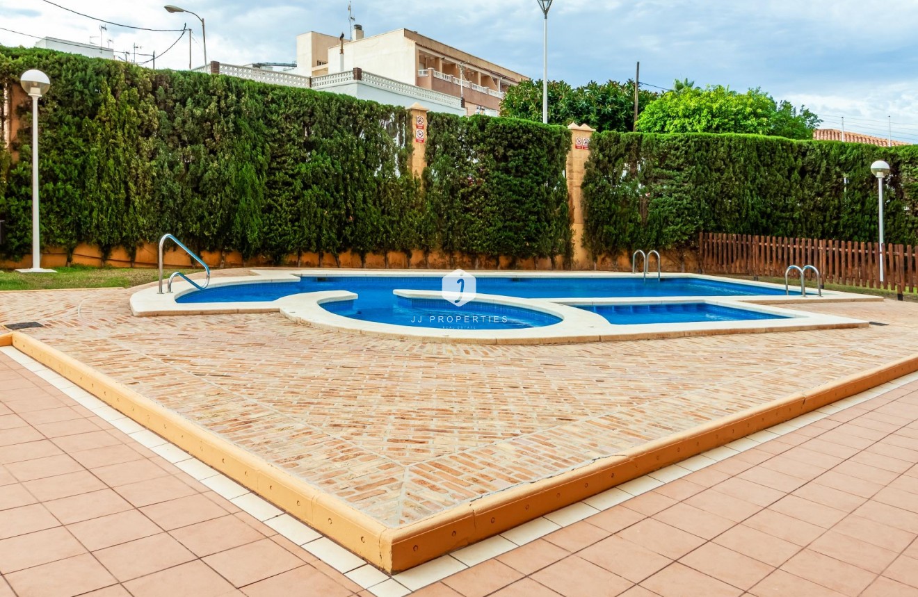 Segunda mano - Apartamento / piso -
Torrevieja - Playa de los Locos