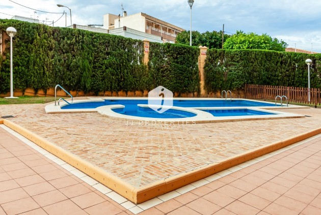 Segunda mano - Apartamento / piso -
Torrevieja - Playa de los Locos