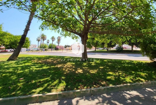 Segunda mano - Apartamento / piso -
Torrevieja - Playa de los Locos