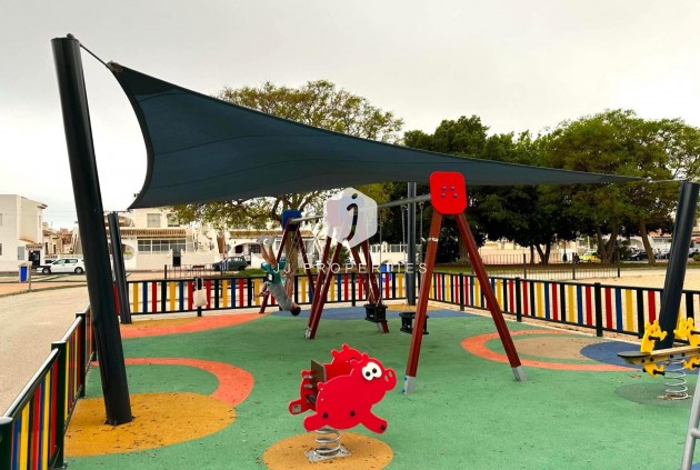 Segunda mano - Apartamento / piso -
Torrevieja - Playa de los Locos