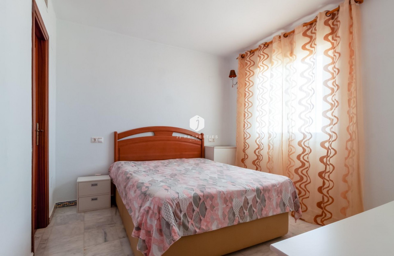 Aus zweiter Hand - Wohnung -
Torrevieja - Playa de los Locos
