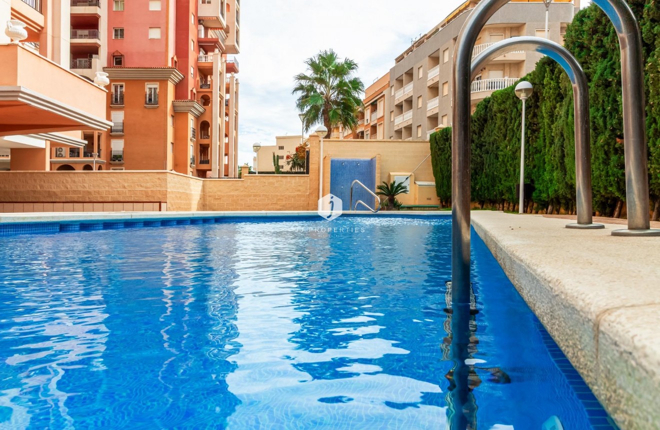 Aus zweiter Hand - Wohnung -
Torrevieja - Playa de los Locos