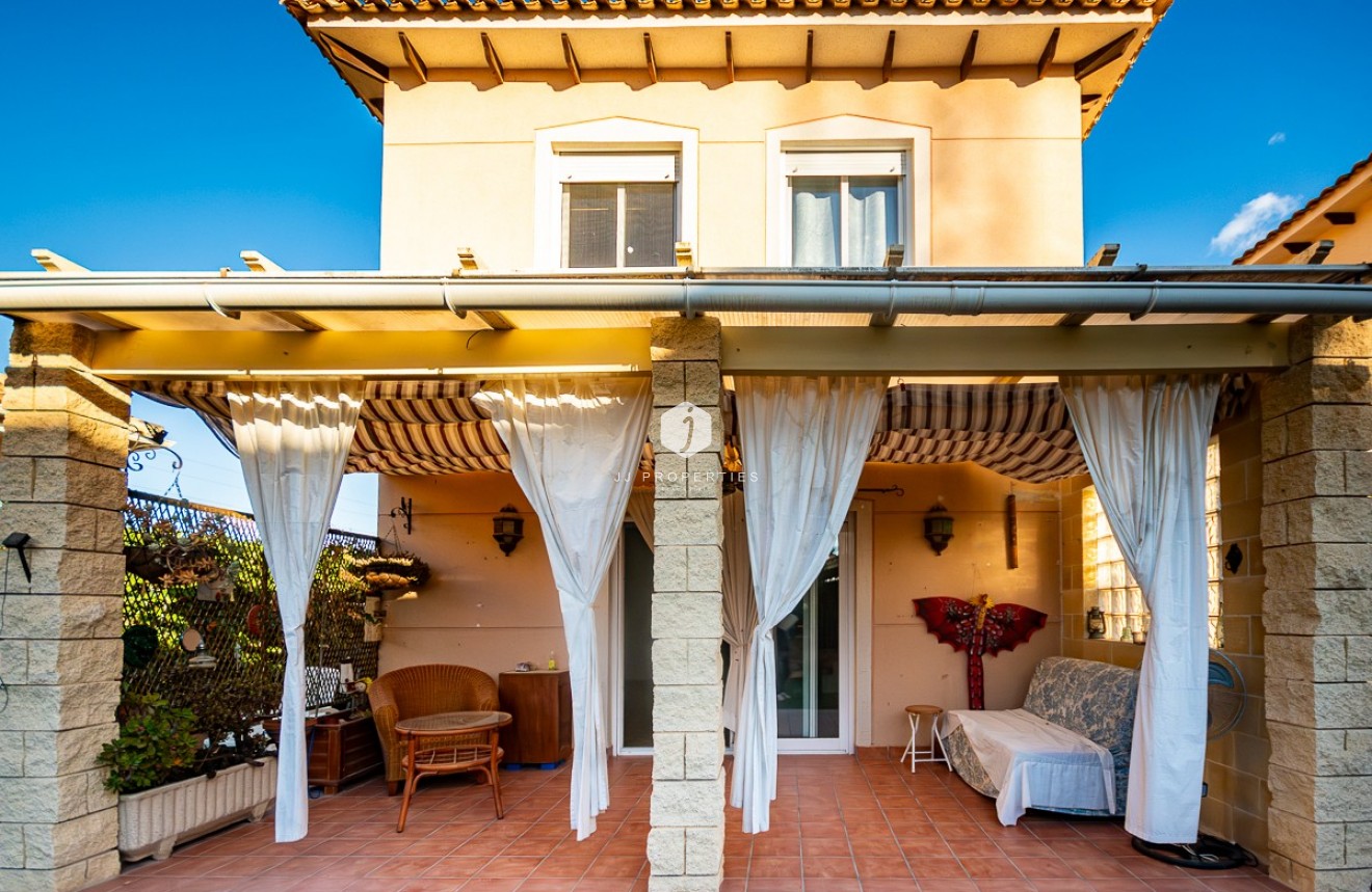 Resale - Villa -
Benferri - Inland