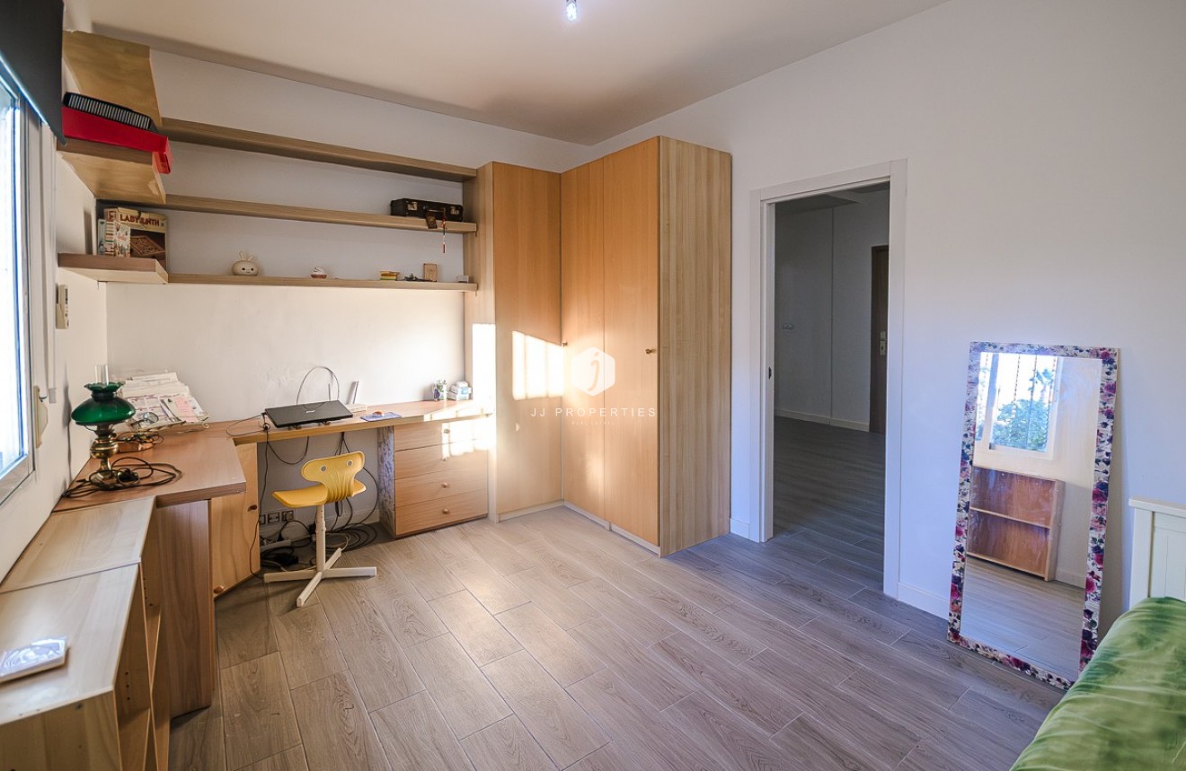 Resale - Villa -
Benferri - Inland