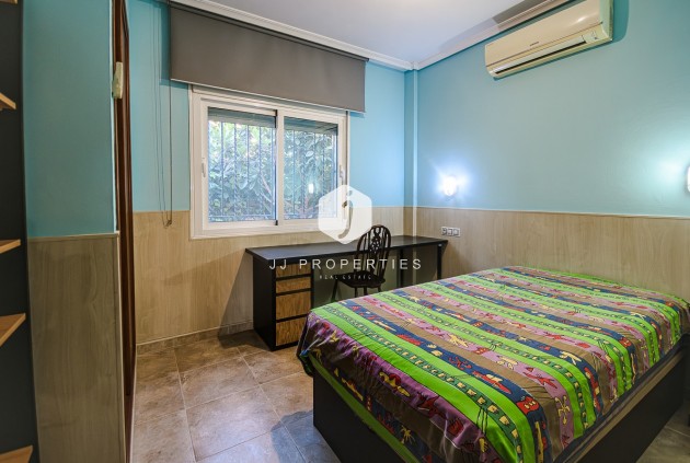 Resale - Villa -
Benferri - Inland