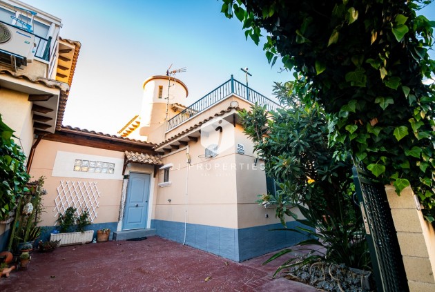 Resale - Villa -
Benferri - Inland