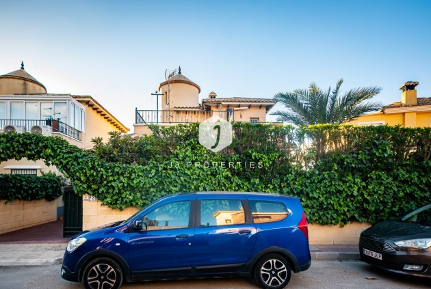 Resale - Villa -
Benferri - Inland