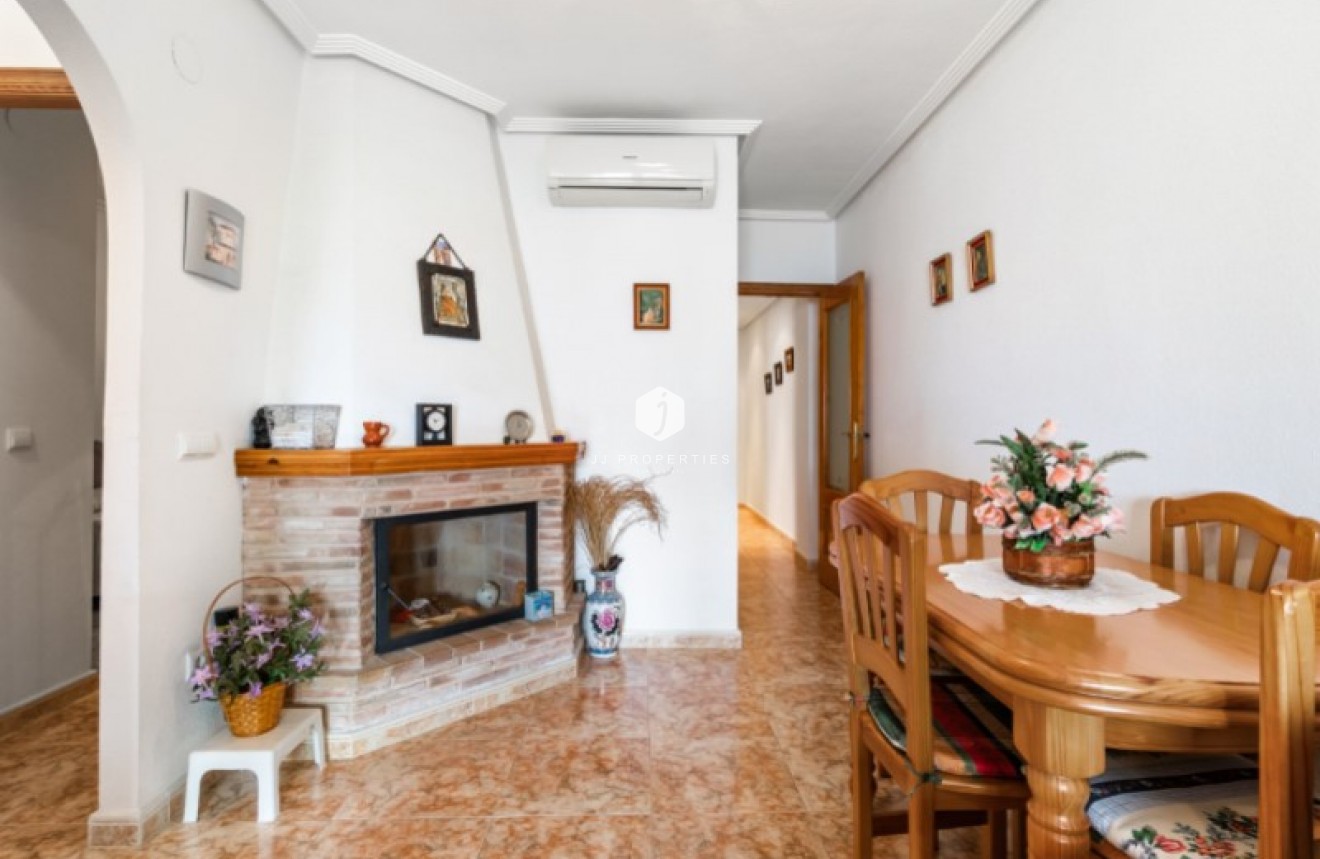 Aus zweiter Hand - Penthouse -
Torrevieja - Costa Blanca