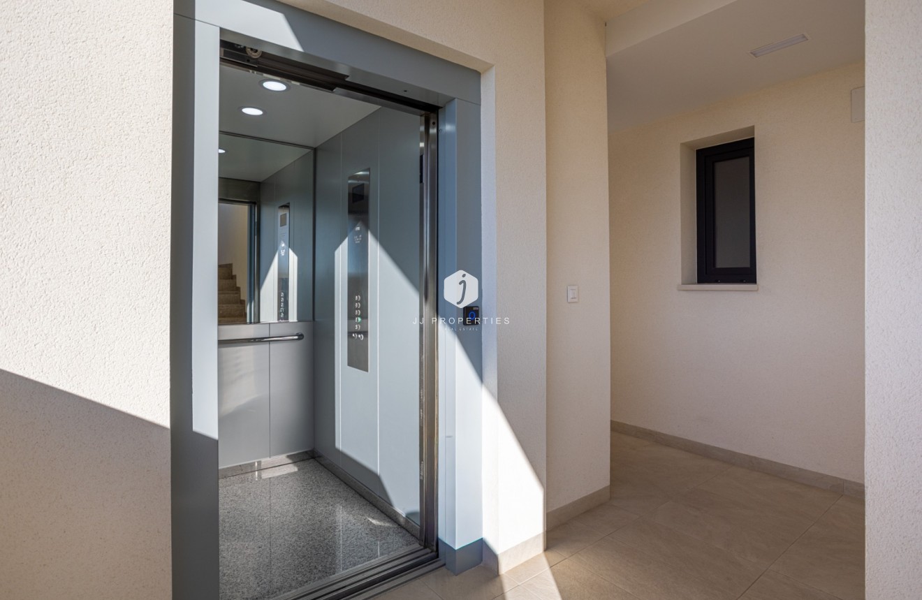 Z drugiej ręki - Mieszkanie w bloku -
Orihuela Costa - Costa Blanca