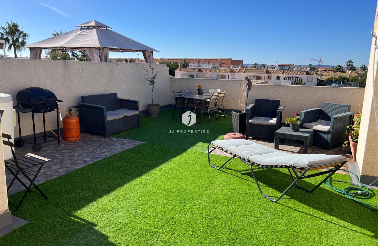 Resale - Bungalow -
Torrevieja - Costa Blanca