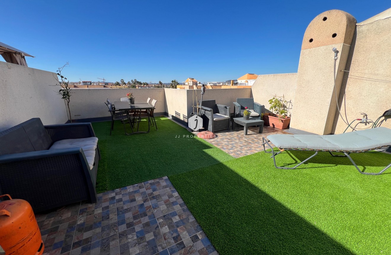 Resale - Bungalow -
Torrevieja - Costa Blanca