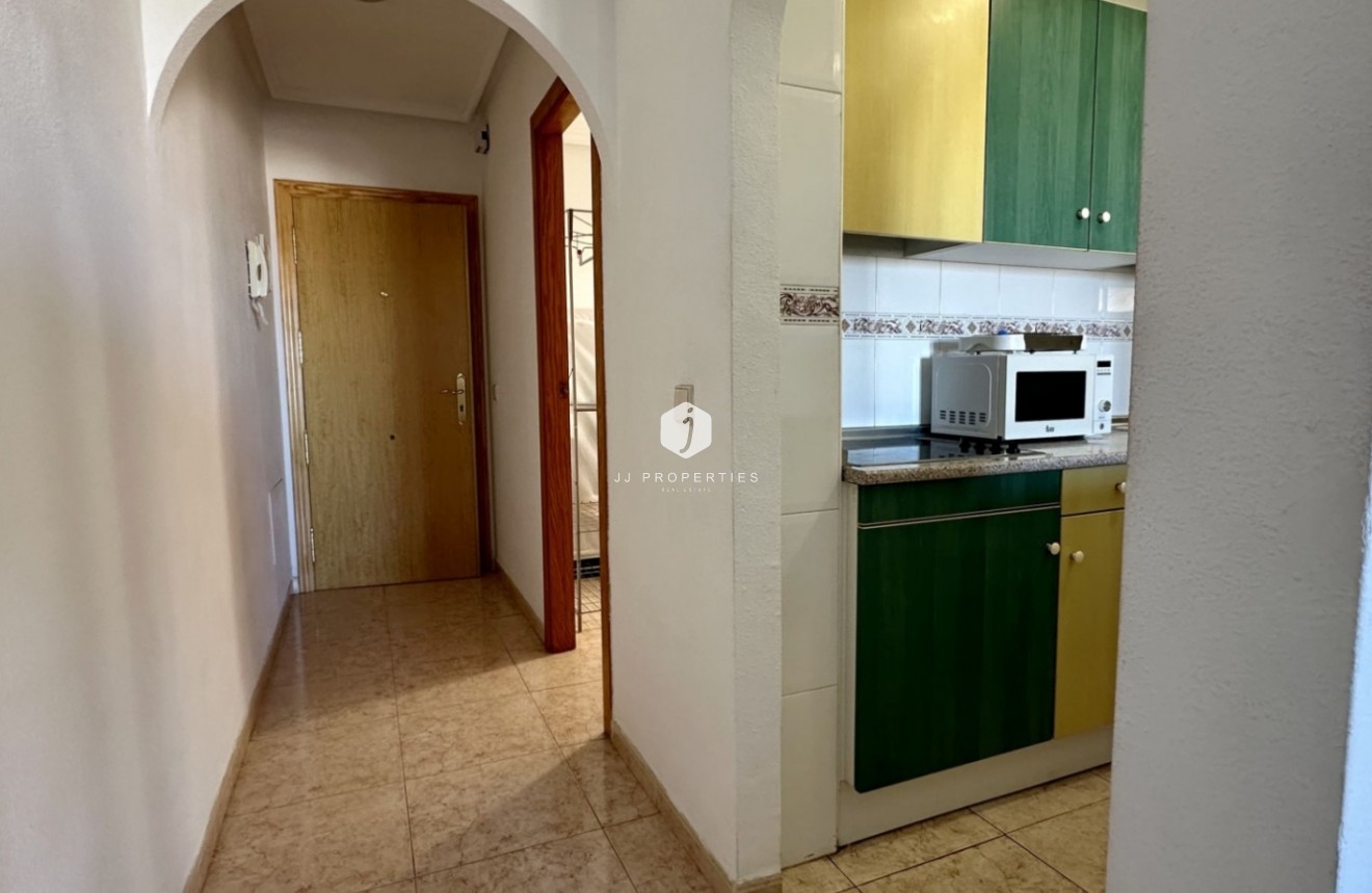 Resale - Apartment / flat -
Torrevieja - Costa Blanca