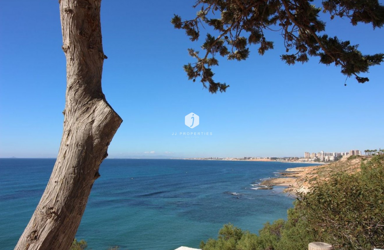 Resale - Villa -
Cabo Roig - Costa Blanca