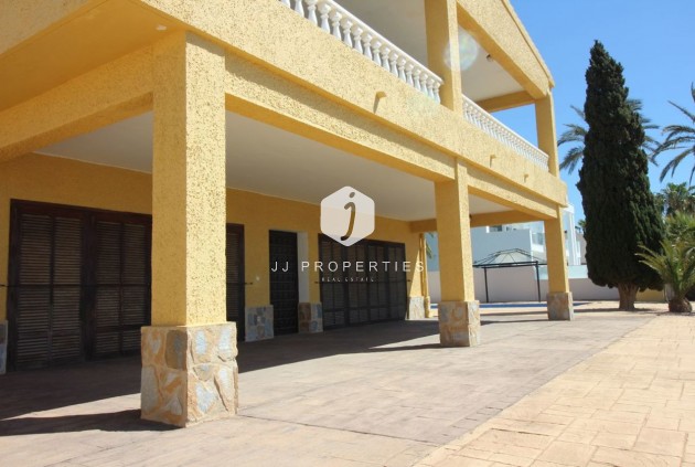 Resale - Villa -
Cabo Roig - Costa Blanca