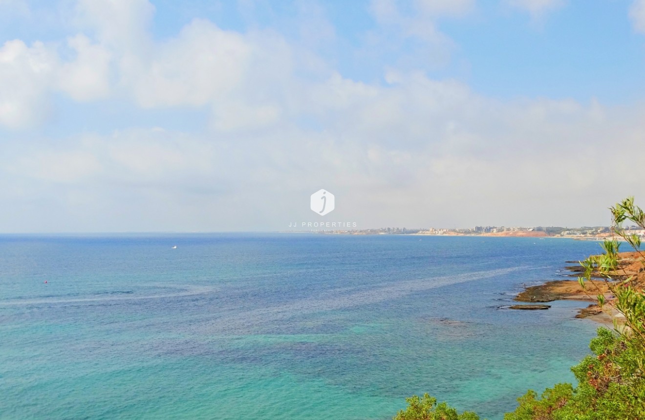 Resale - Villa -
Cabo Roig - Costa Blanca