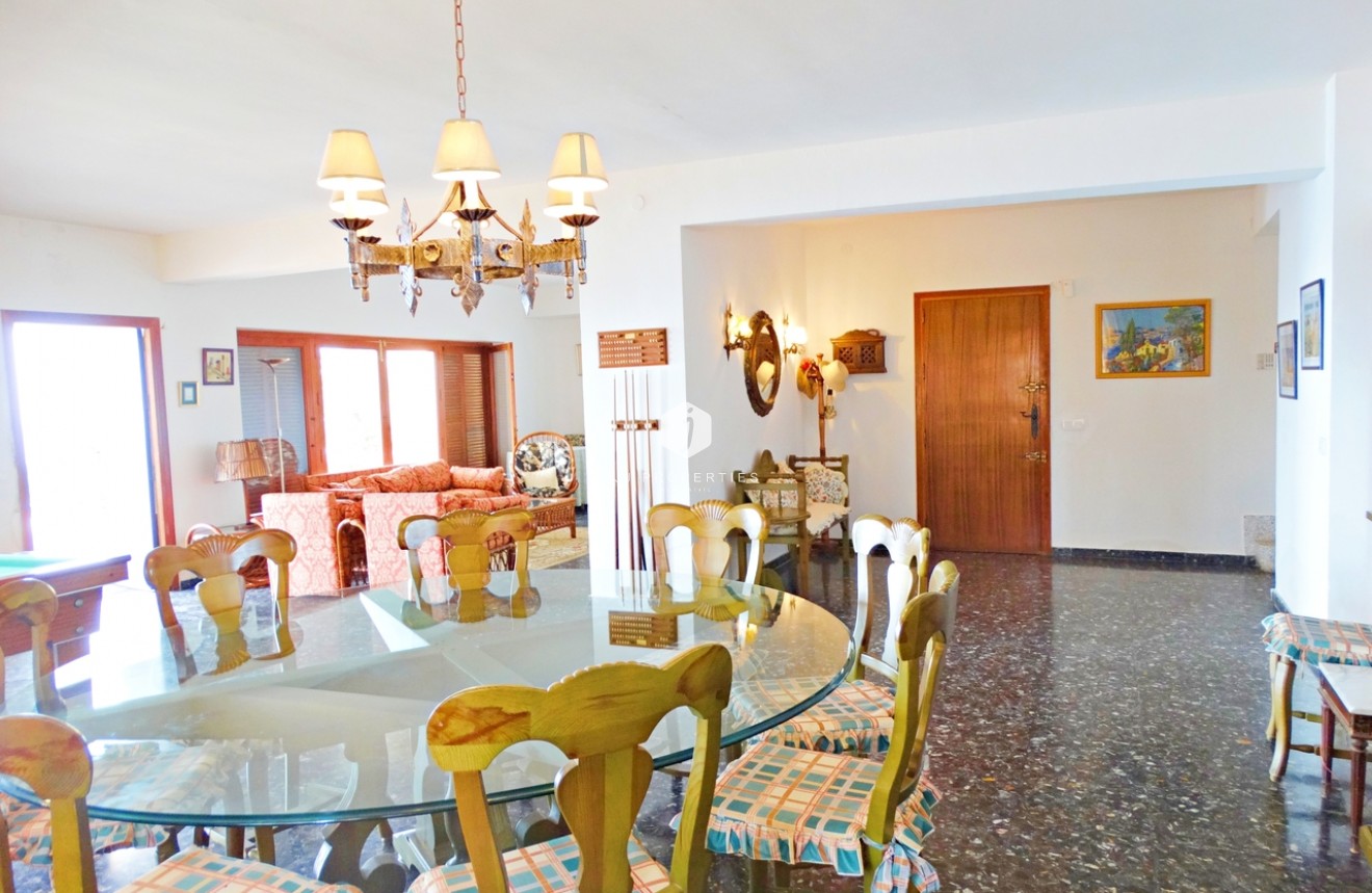 Resale - Villa -
Cabo Roig - Costa Blanca