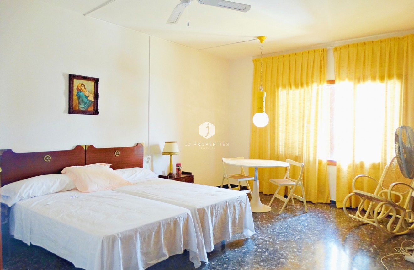 Resale - Villa -
Cabo Roig - Costa Blanca