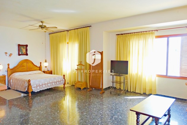 Resale - Villa -
Cabo Roig - Costa Blanca