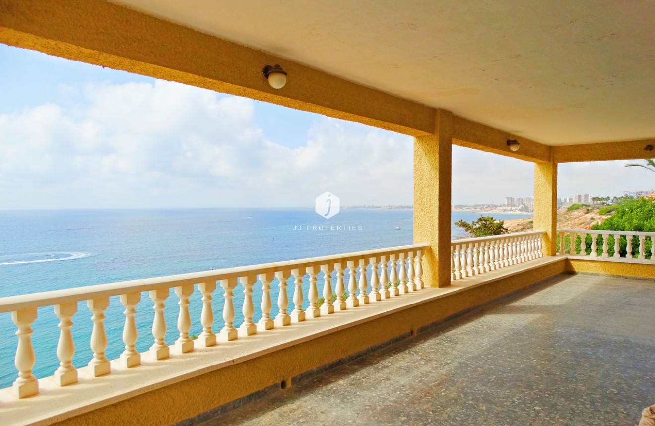 Resale - Villa -
Cabo Roig - Costa Blanca