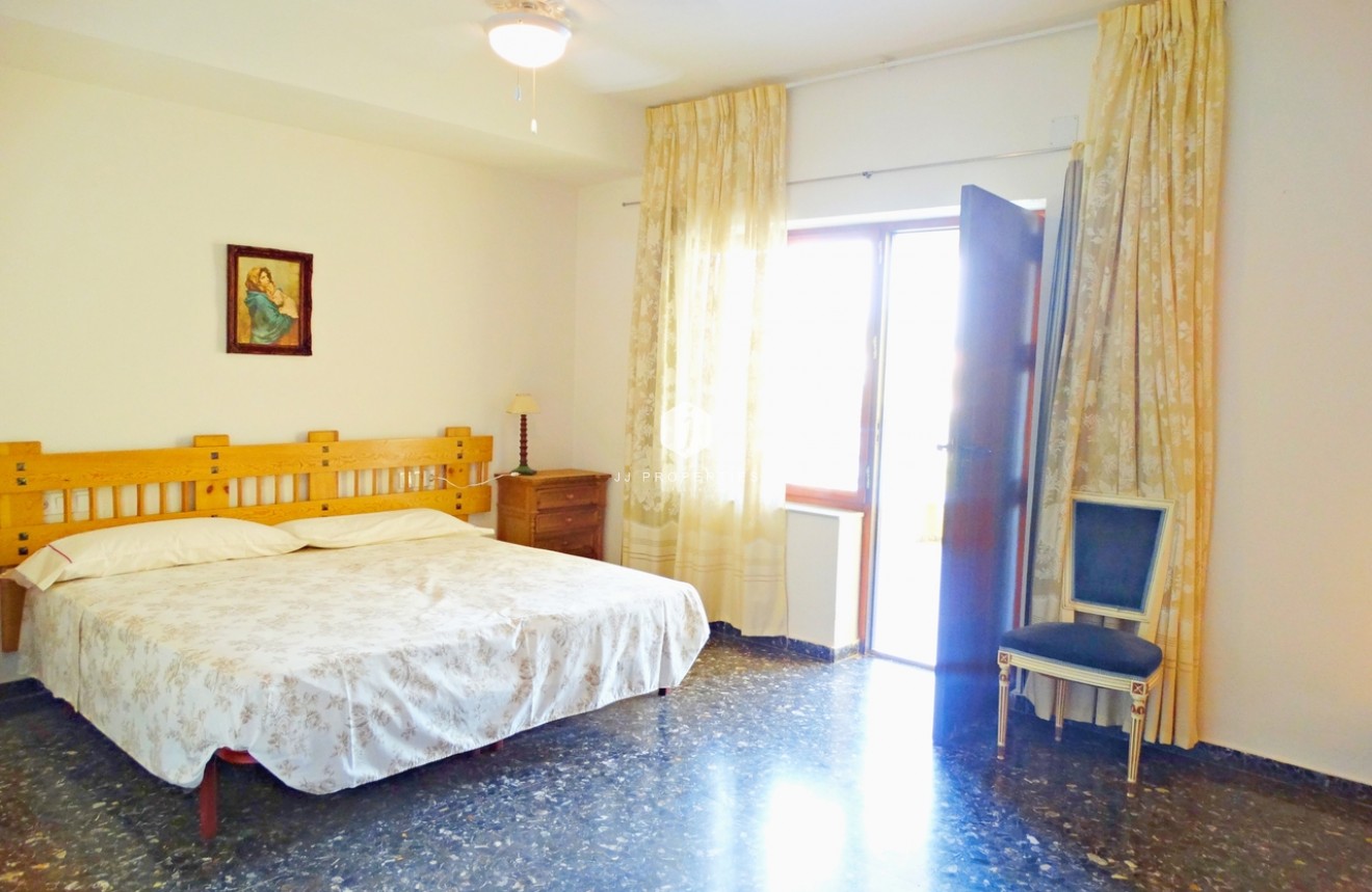 Resale - Villa -
Cabo Roig - Costa Blanca