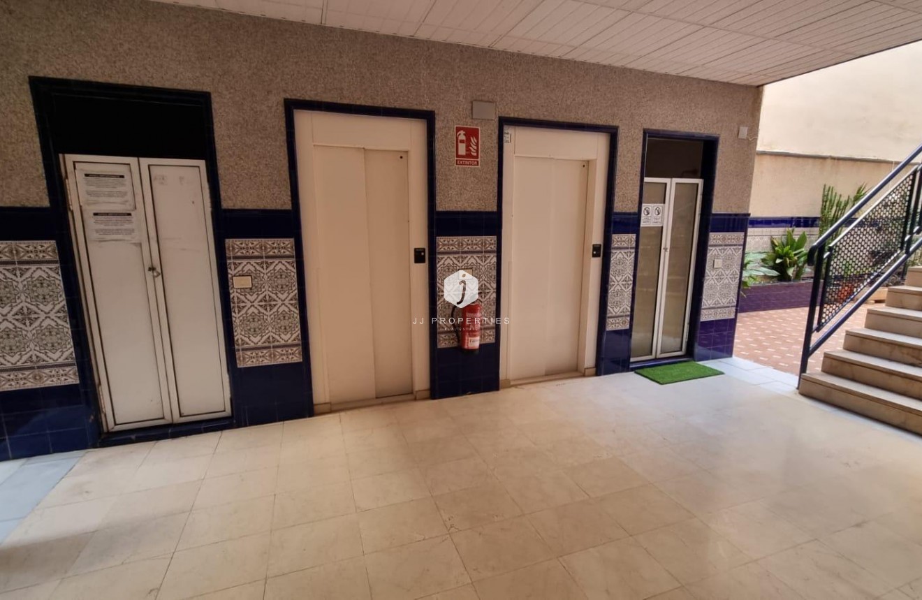 Segunda mano - Apartamento / piso -
Torrevieja - Playa del Cura