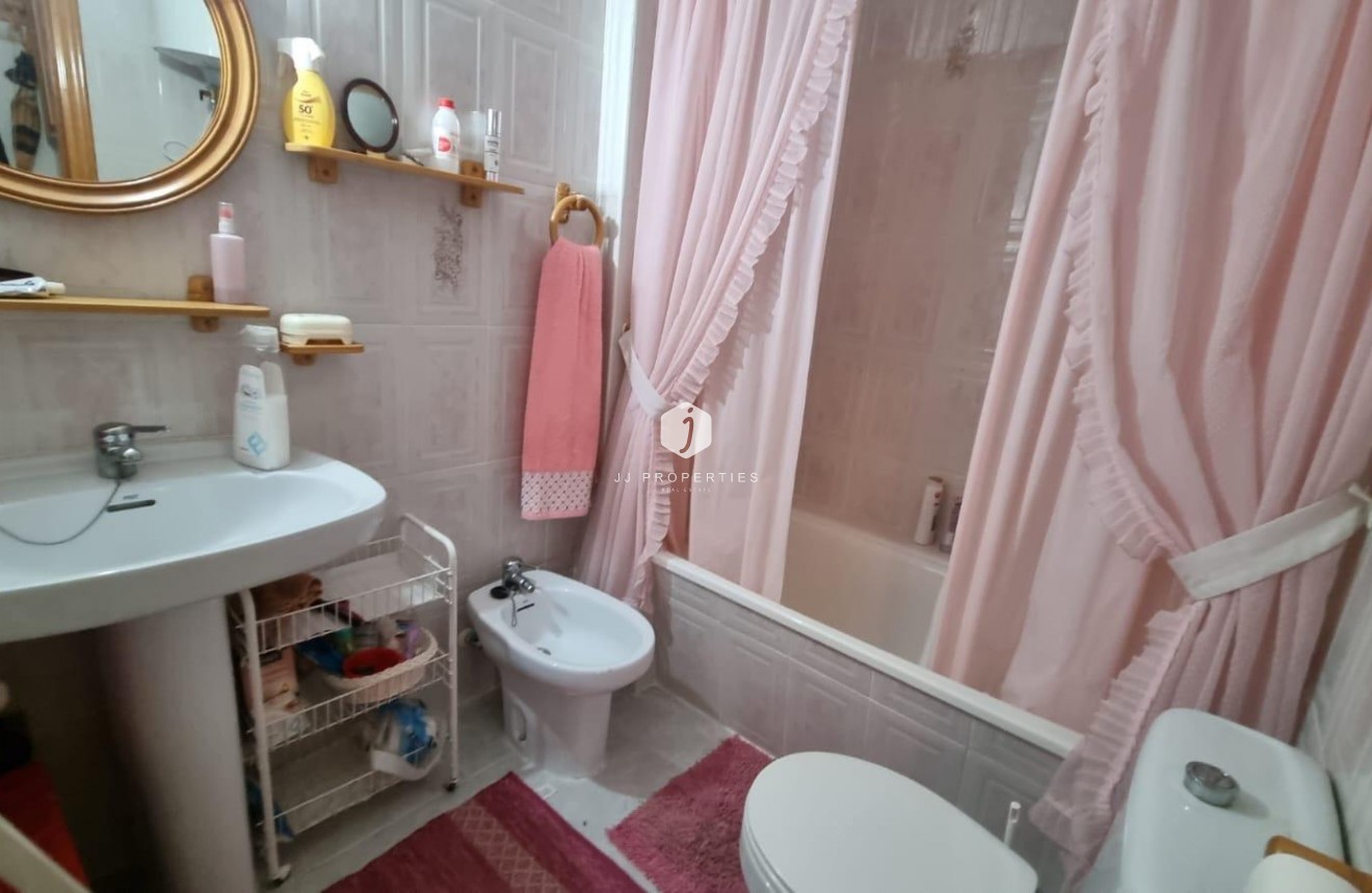 Segunda mano - Apartamento / piso -
Torrevieja - Playa del Cura