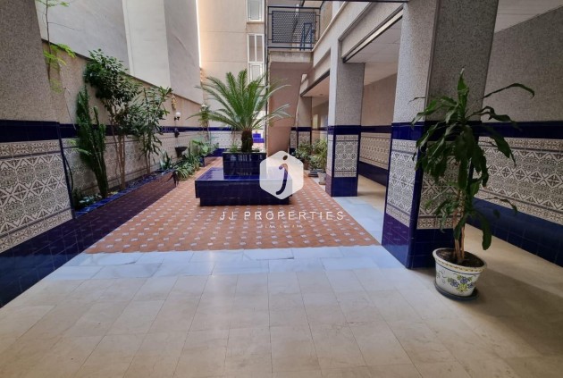 Segunda mano - Apartamento / piso -
Torrevieja - Playa del Cura