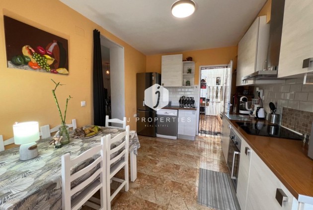 Resale - Chalet -
Torrevieja - Calas blanca