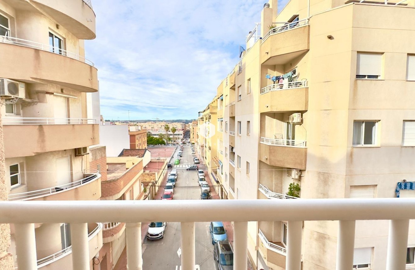 D'occasion - Appartement -
Torrevieja - Centro