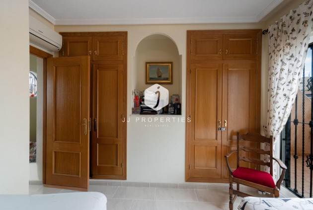 Aus zweiter Hand - Chalet -
Orihuela Costa - Los Dolses