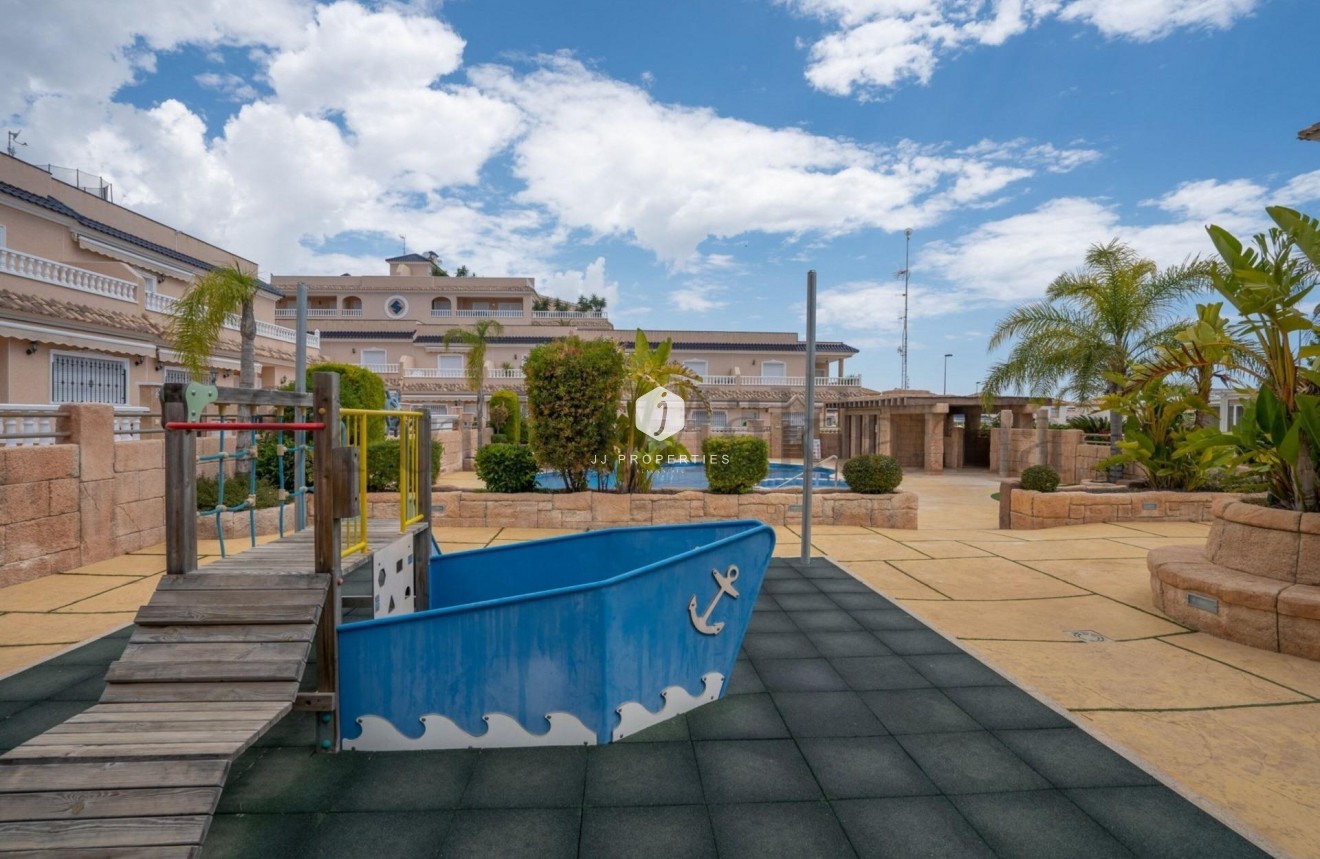 Tweedehands - Chalet -
Orihuela Costa - Los Dolses