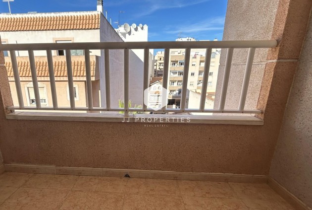 Aus zweiter Hand - Wohnung -
Torrevieja - El molino