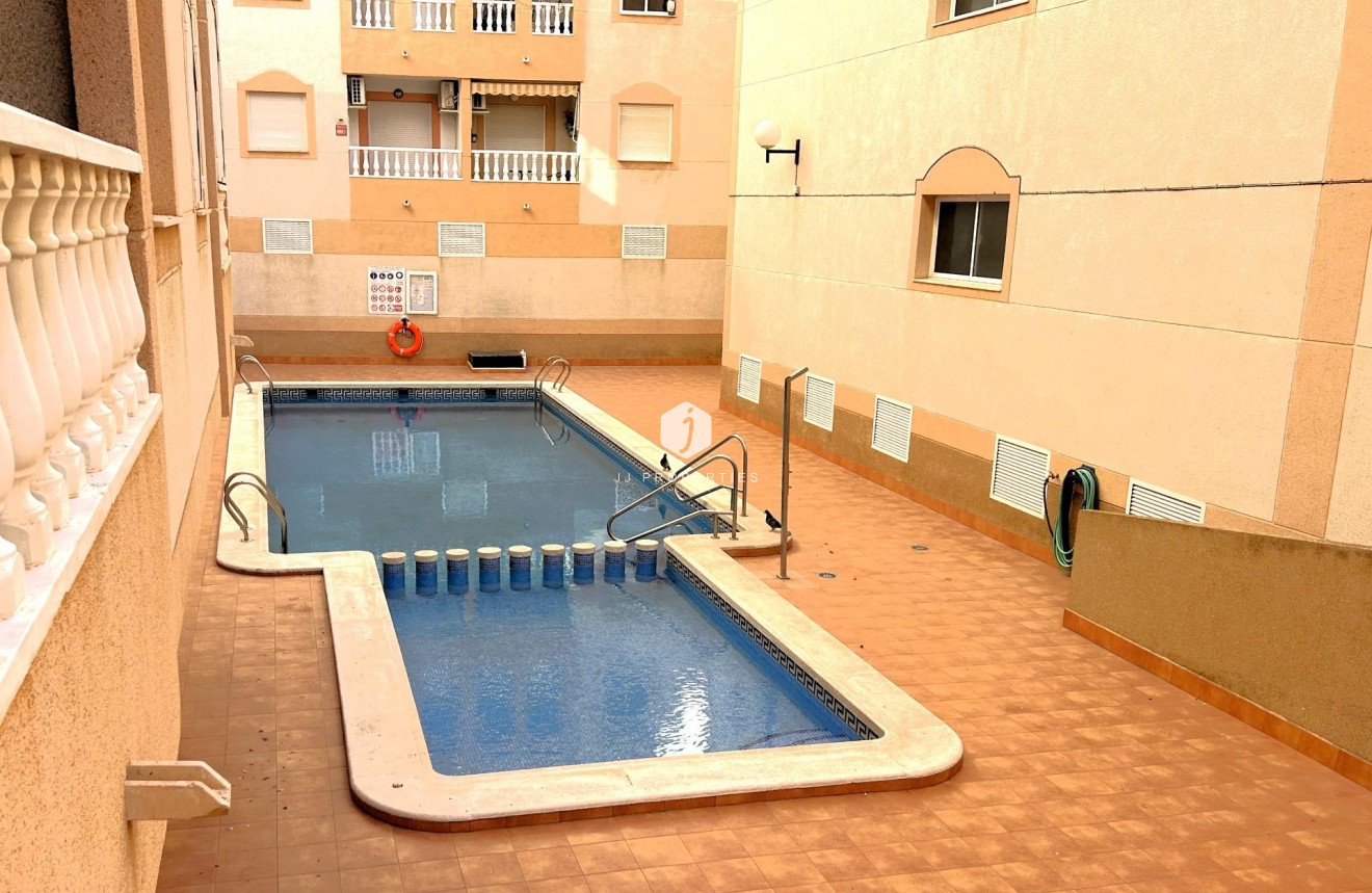 Aus zweiter Hand - Wohnung -
Torrevieja - El molino