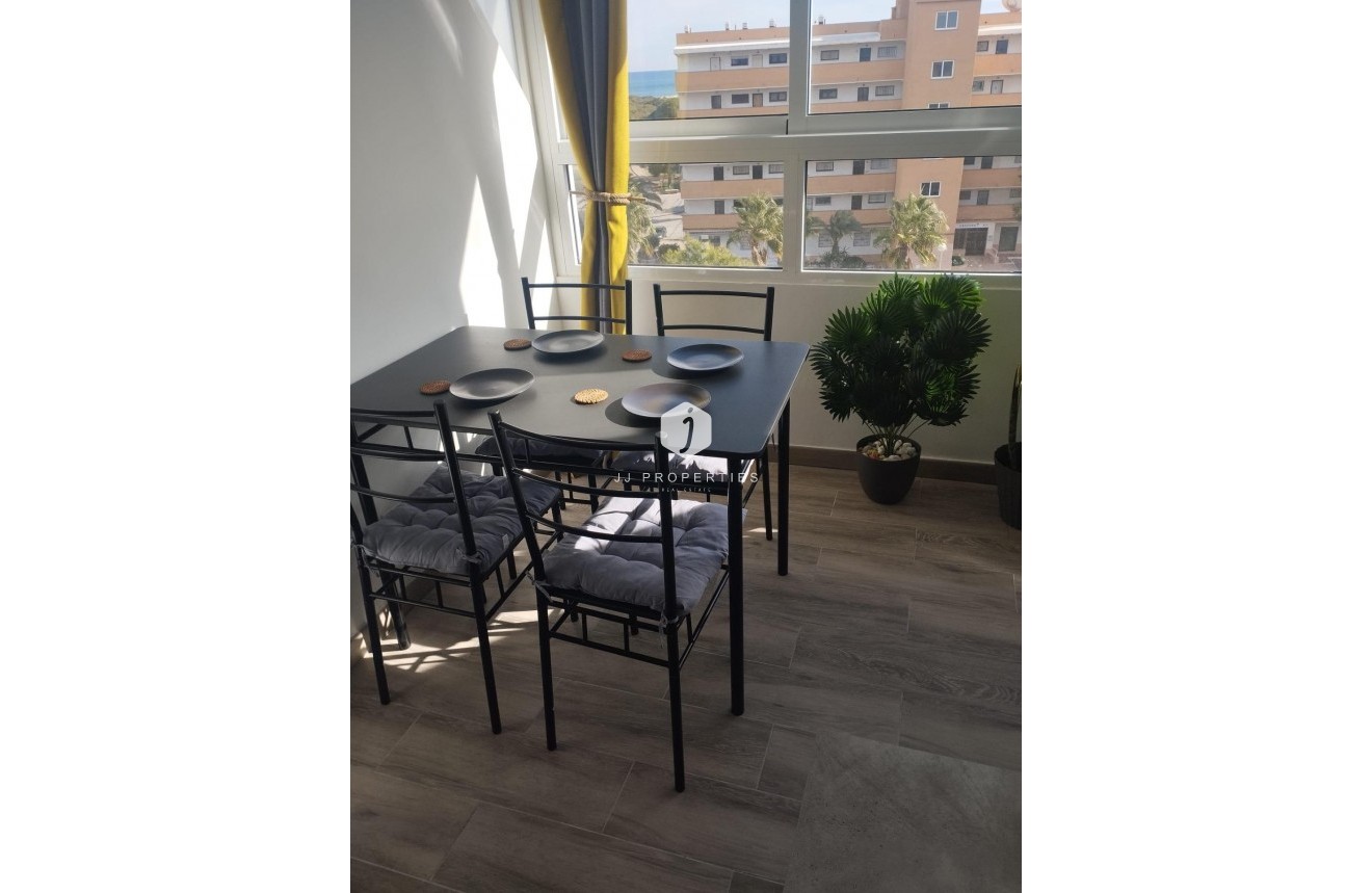 Resale - Apartment / flat -
Guardamar del Segura - Pinomar