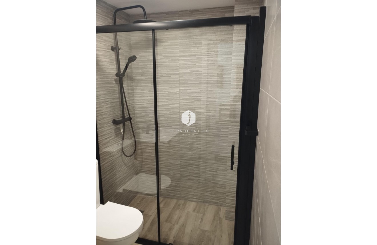 Resale - Apartment / flat -
Guardamar del Segura - Pinomar