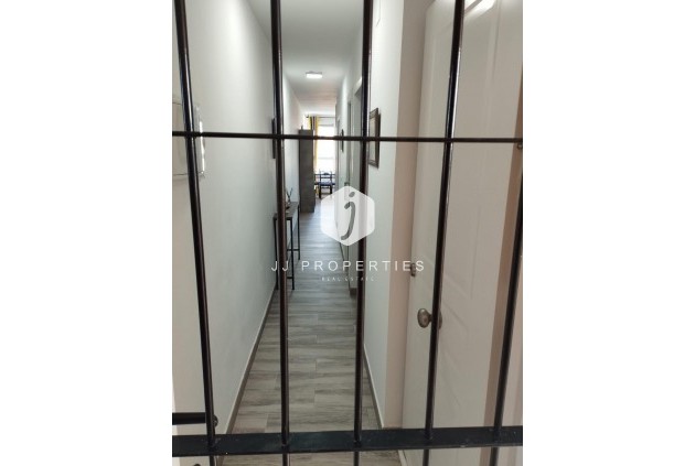 Resale - Apartment / flat -
Guardamar del Segura - Pinomar