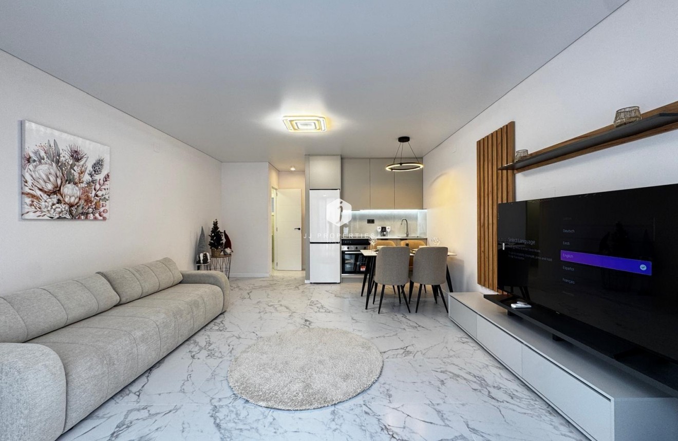 Resale - Bungalow -
Torrevieja - La Siesta - El Salado - Torreta