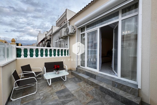 Resale - Bungalow -
Torrevieja - La Siesta - El Salado - Torreta