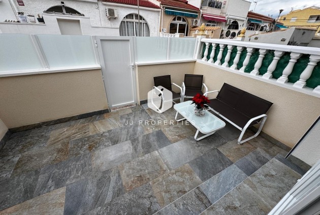 Resale - Bungalow -
Torrevieja - La Siesta - El Salado - Torreta