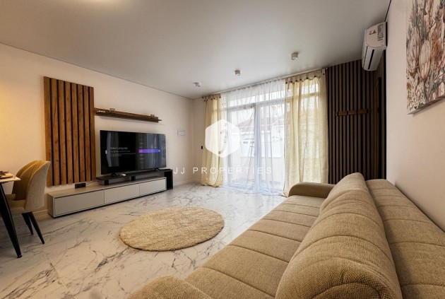 Resale - Bungalow -
Torrevieja - La Siesta - El Salado - Torreta