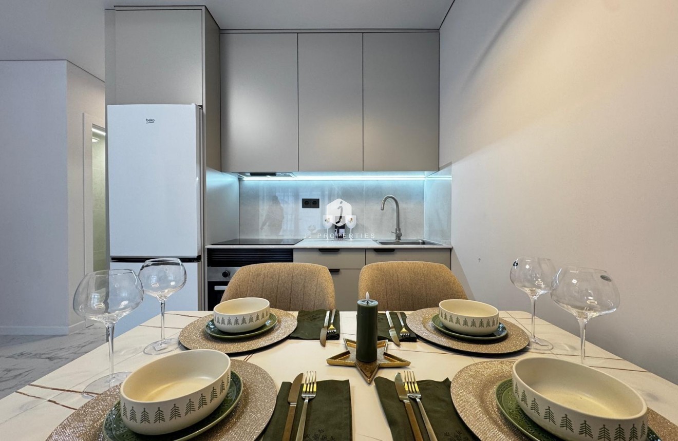 Resale - Bungalow -
Torrevieja - La Siesta - El Salado - Torreta