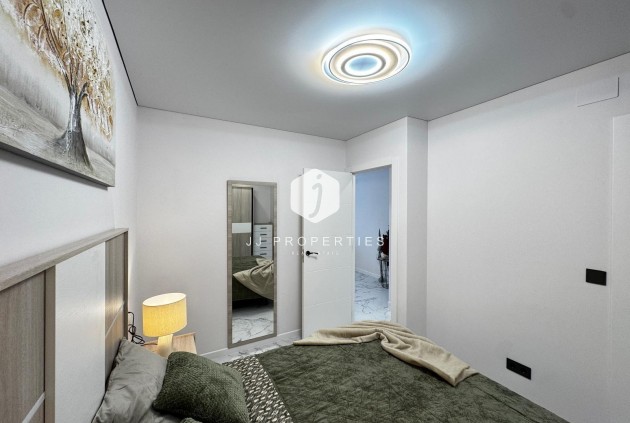 Resale - Bungalow -
Torrevieja - La Siesta - El Salado - Torreta