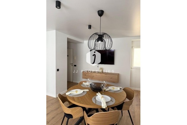 Segunda mano - Apartamento / piso -
Torrevieja - Paseo maritimo