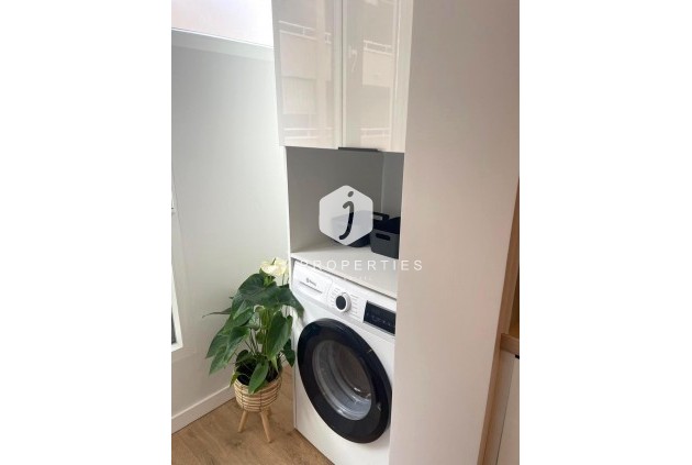 Segunda mano - Apartamento / piso -
Torrevieja - Paseo maritimo